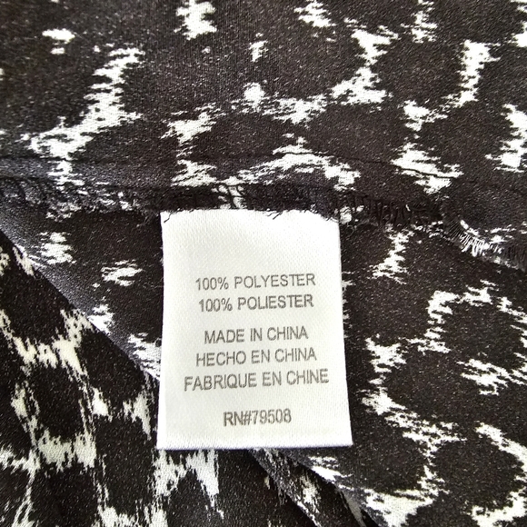 Violet + Claire top size M black white print long sleeve semi sheer lightweight - Picture 9 of 10